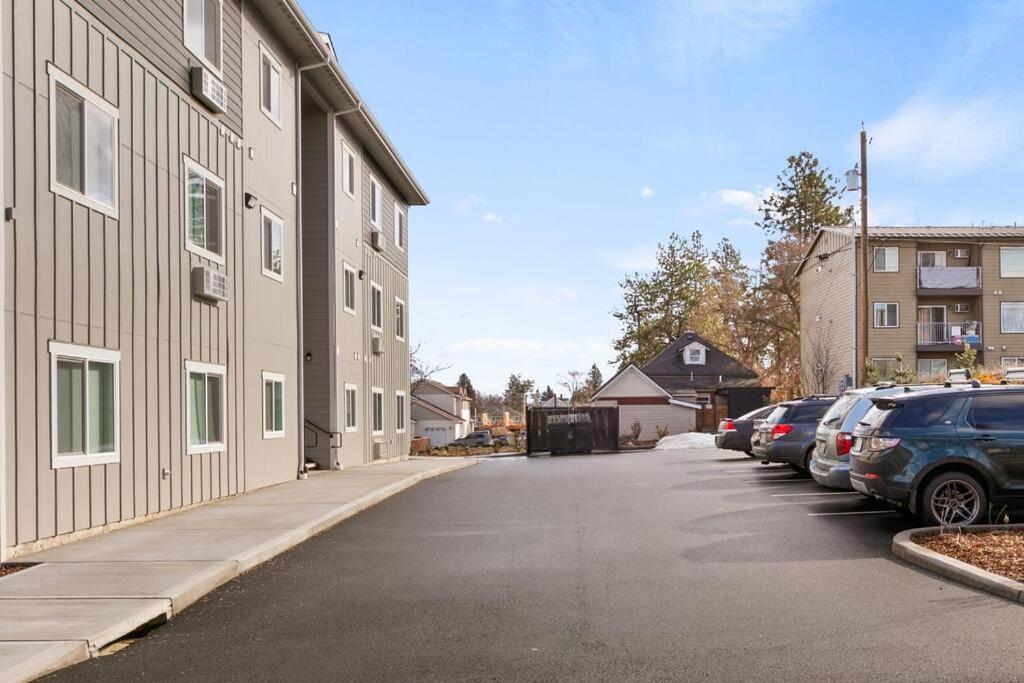 Brand New 2 Bd 2 Bth Near Dt And Perry District Apartment Spokane Exterior photo