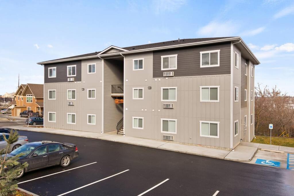 Brand New 2 Bd 2 Bth Near Dt And Perry District Apartment Spokane Exterior photo
