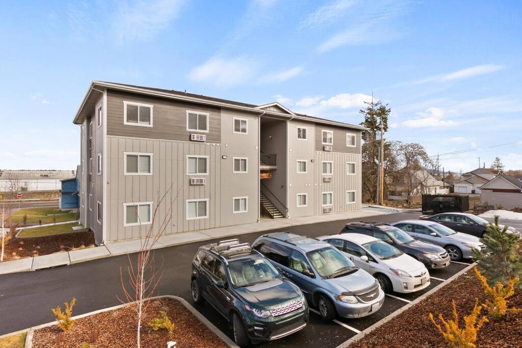 Brand New 2 Bd 2 Bth Near Dt And Perry District Apartment Spokane Exterior photo
